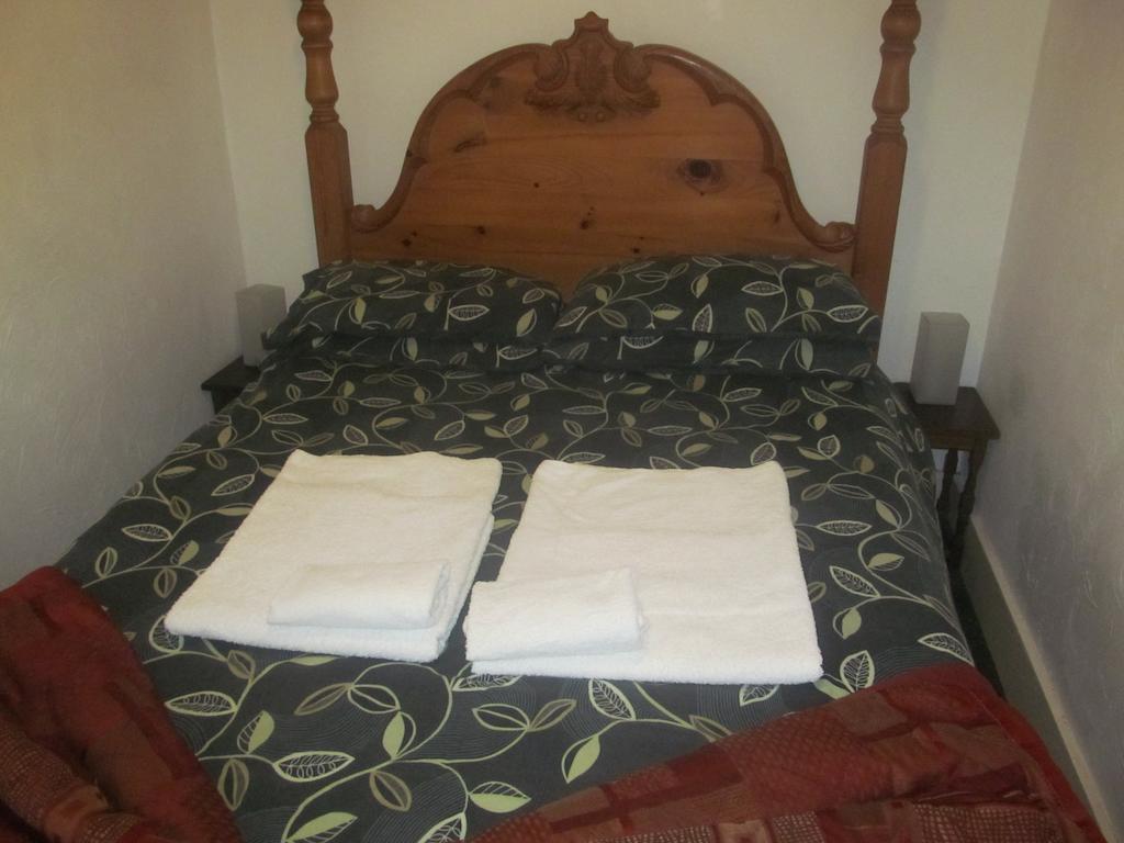 Upton Cross B&B Bude Habitación foto